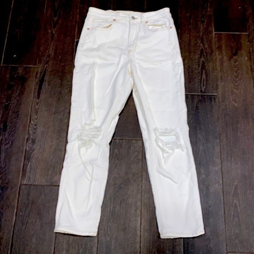 American eagle off white mom jean